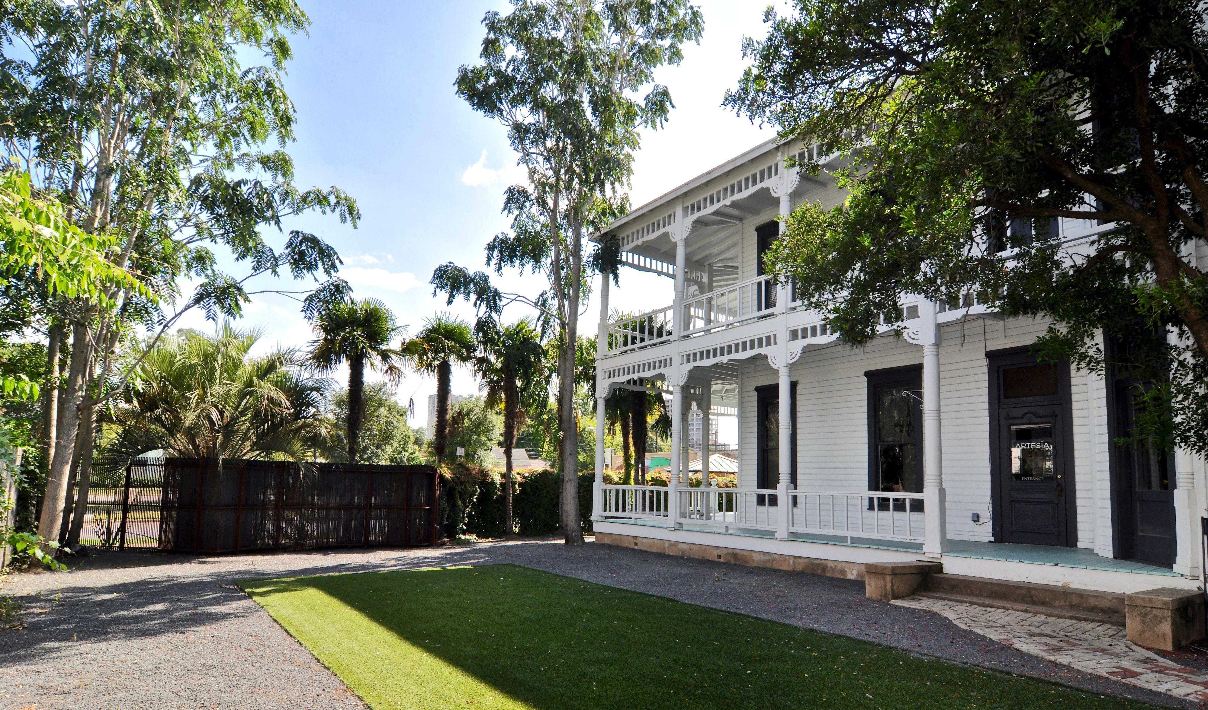 1000 E Cesar Chavez 100 Austin Homes, Condos, Office, Retail, Land